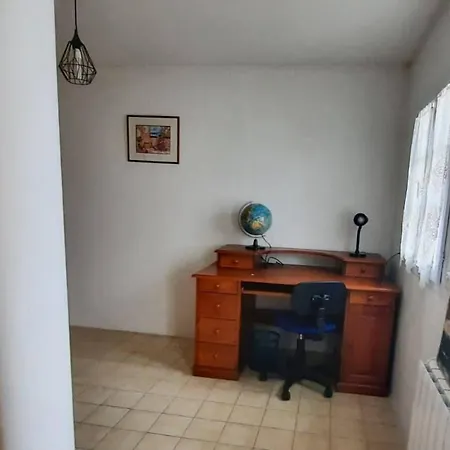 Maison Familiale 5 Pièces à - 8 Personnes - Fr-1-224b-250 Hébergement de vacances *