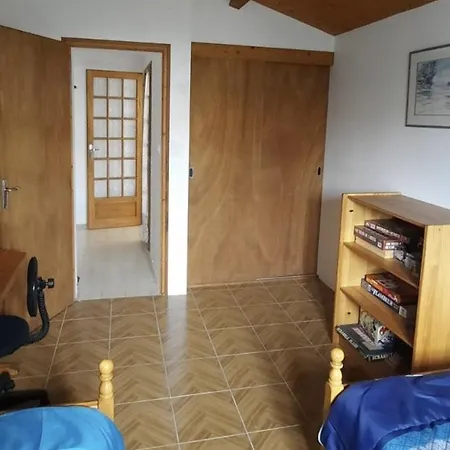 Hébergement de vacances Maison Familiale 5 Pièces à - 8 Personnes - Fr-1-224b-250 Barbâtre