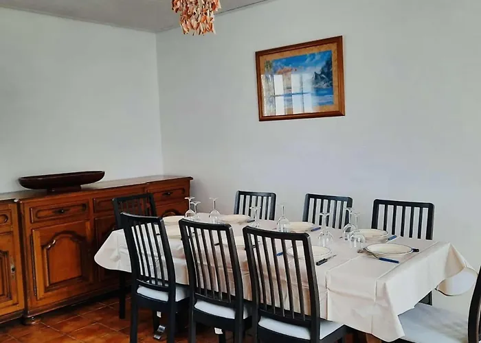 Maison Familiale 5 Pièces à - 8 Personnes - Fr-1-224b-250 Hébergement de vacances