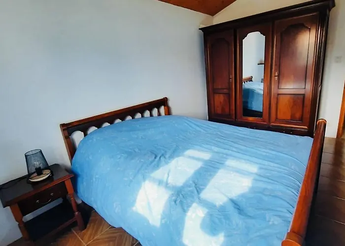 Maison Familiale 5 Pièces à - 8 Personnes - Fr-1-224b-250 Hébergement de vacances